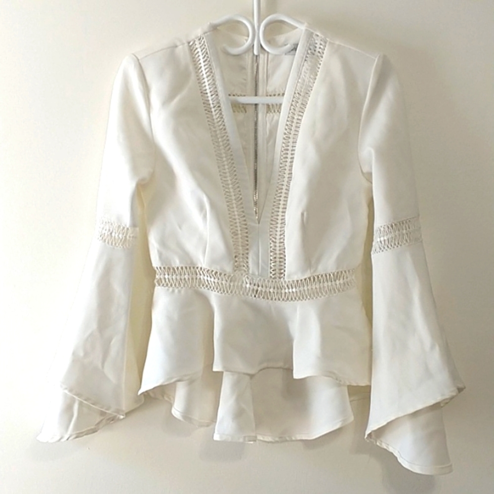White closet top